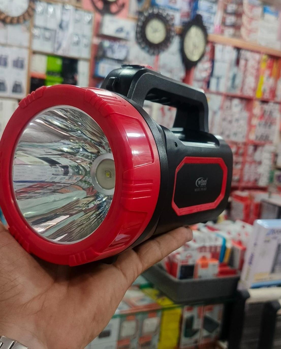 1KM Long Range Rechargeable LED Torch – WEGO WG-502
