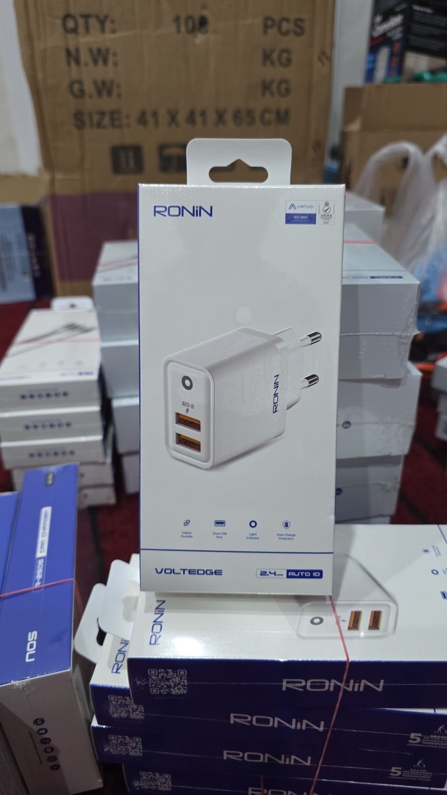 Ronin R6055 Voltedge 2.4A Auto ID Dual USB Charger